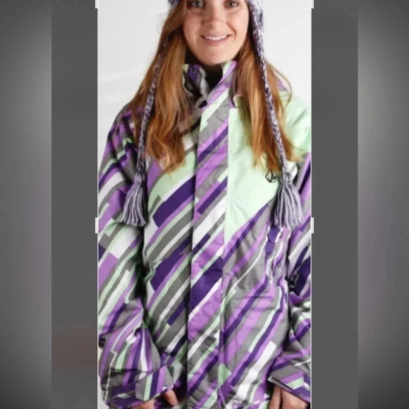 Volcom ski jacket,women Lg, snowboard ,winter,purple,multicolor, great pre own - Picture 3 of 16
